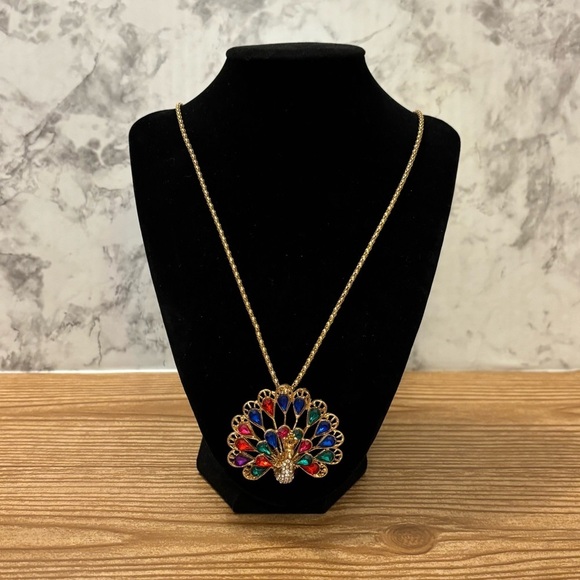 Betsy Johnson Peacock Crown Rhinestone Colorful Necklace Gold Tone - Picture 2 of 5